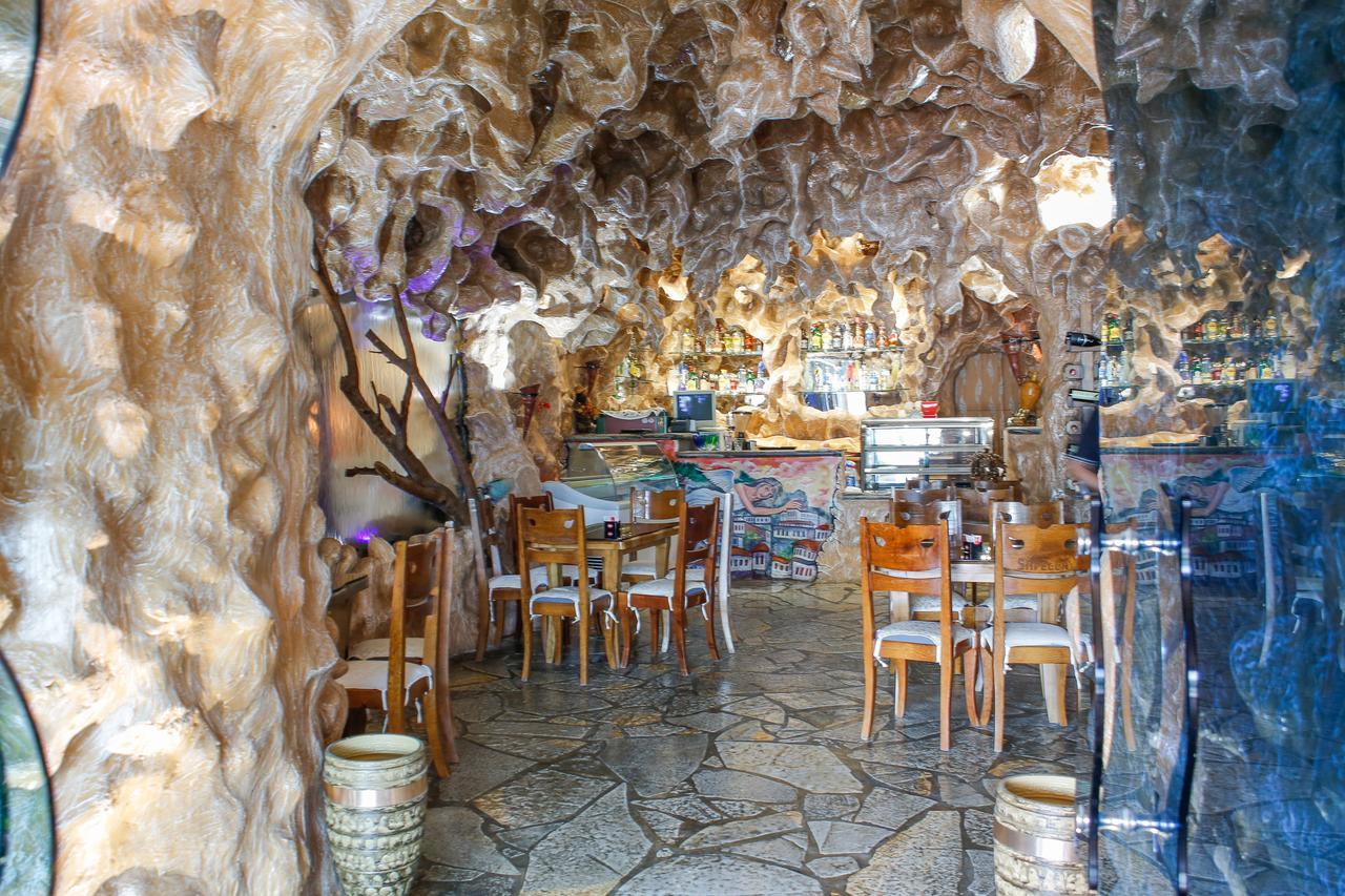 Hotel Shpella Berat Exteriér fotografie